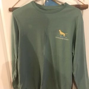 Vineyard vines T-shirt small